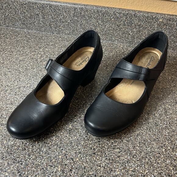 Clarks Mary Jane Shoe Comfort Block Heel Womens 8.5M Black Leather Classic Pump - Picture 1 of 11